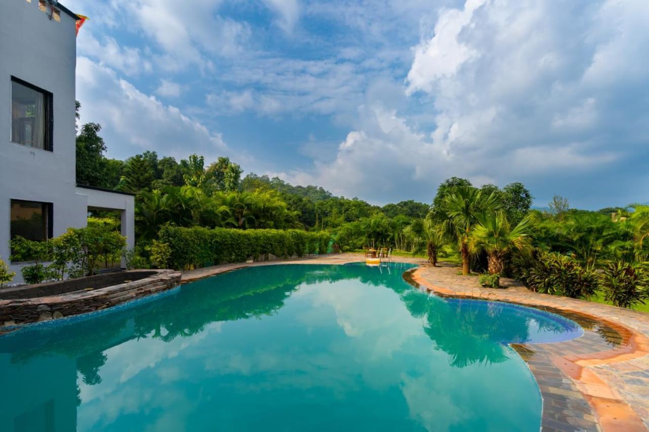 Corbett Wild Resorts & Spa Garjia Exterior foto